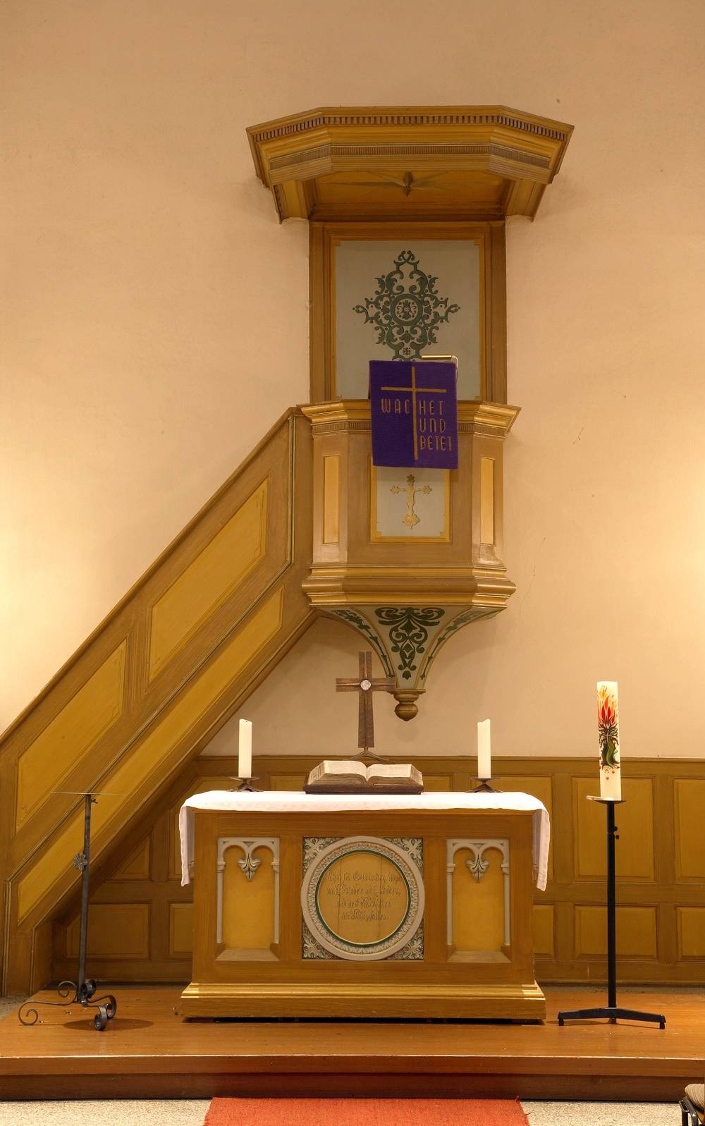 Altar und Kanzel